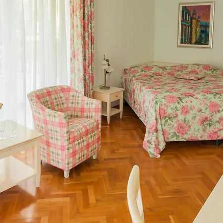 Miramar Hotel